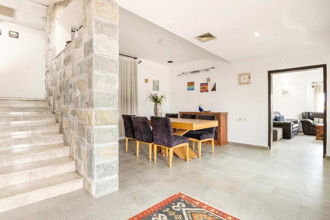 Apartamento Al-Razi Residency Dāliyat el Karmil Exterior foto